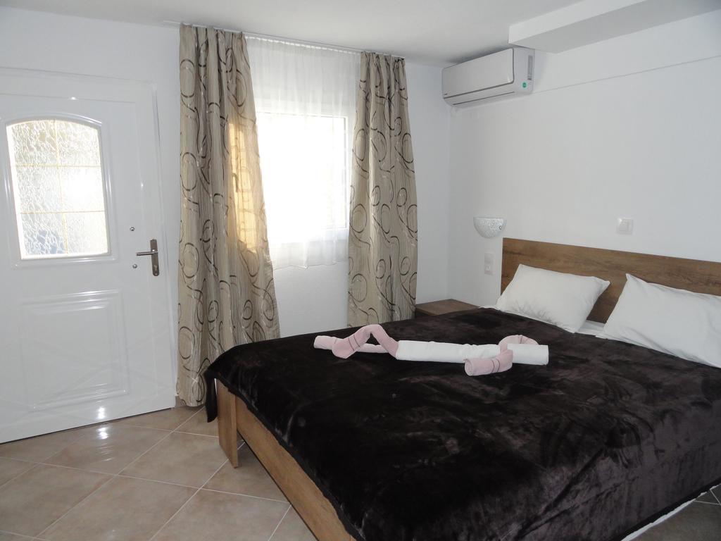 Delfini House Apartment Asprovalta Bagian luar foto