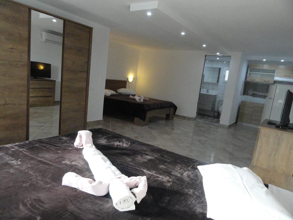 Delfini House Apartment Asprovalta Bagian luar foto