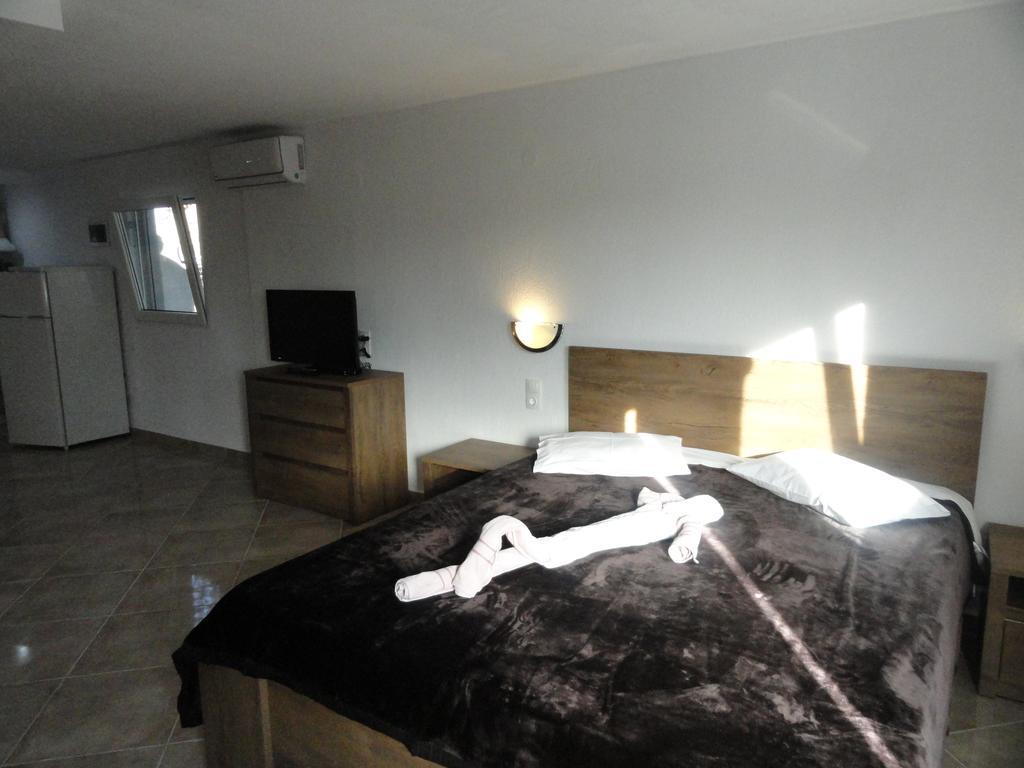 Delfini House Apartment Asprovalta Bagian luar foto